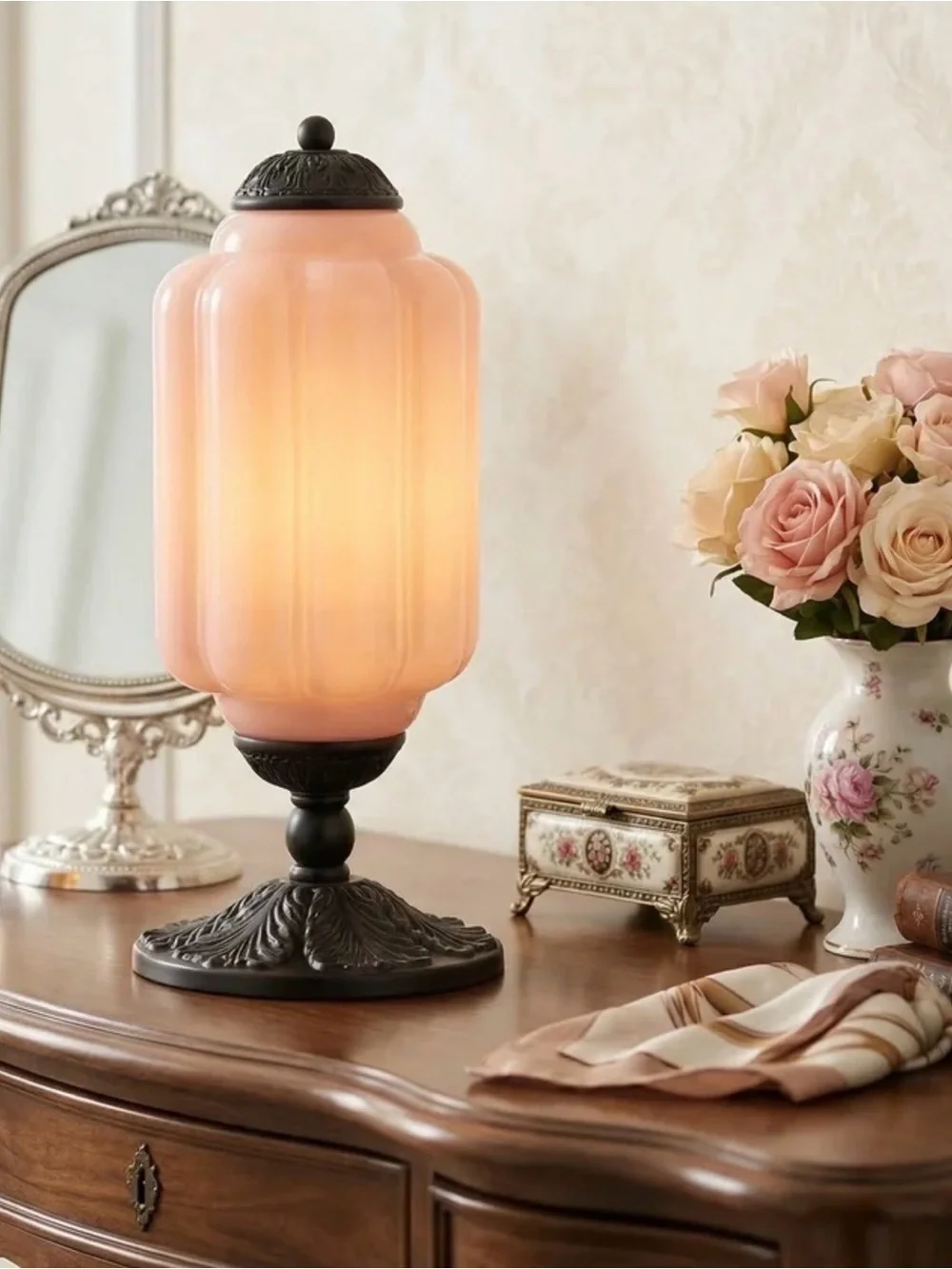 NEW Anthropologie The Eloise Scallop Milk Glass Table Lamp, Pink & Antique Black
